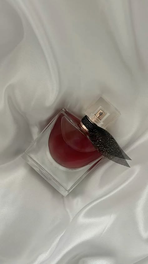 1. La vie est belle elixir (decant)