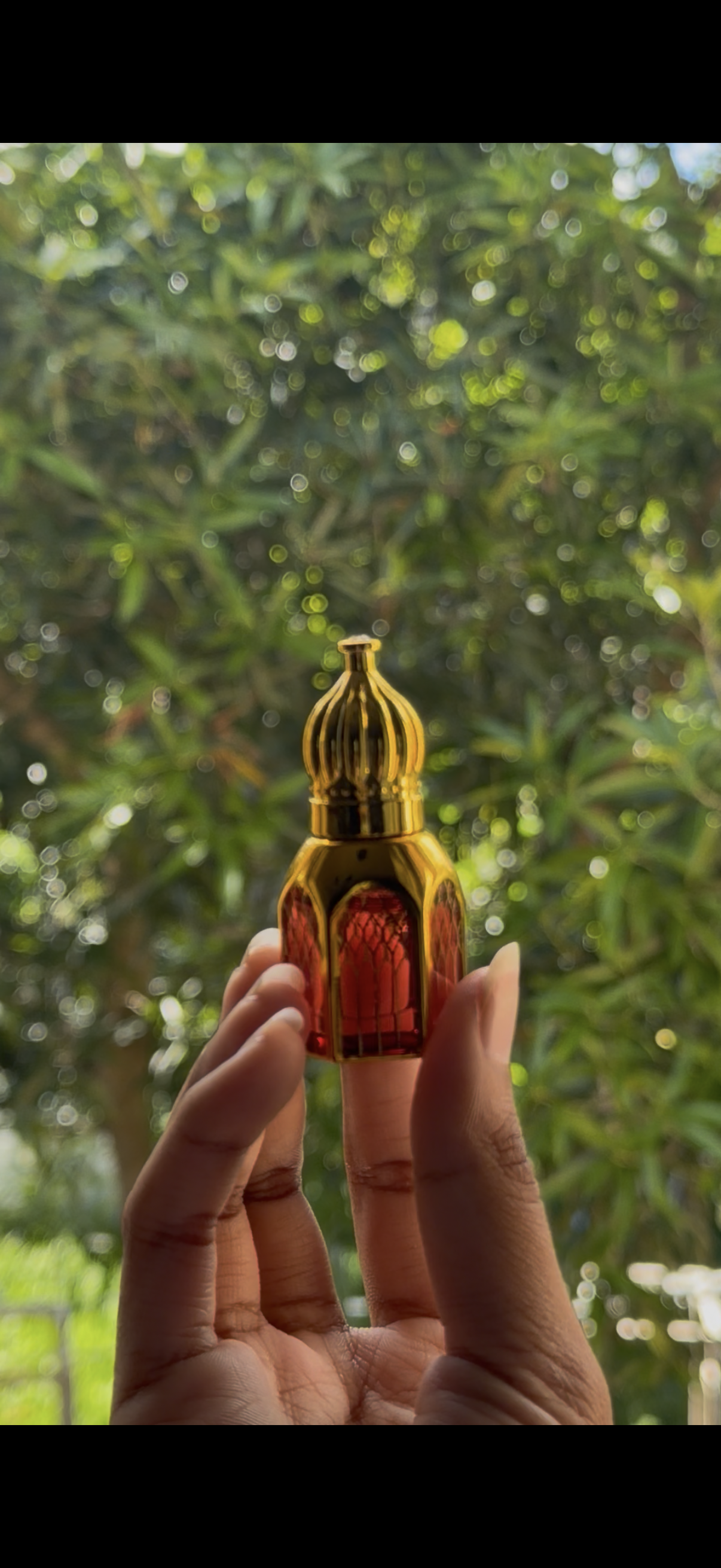 1. Hibiscus Mahajad Oil perfume